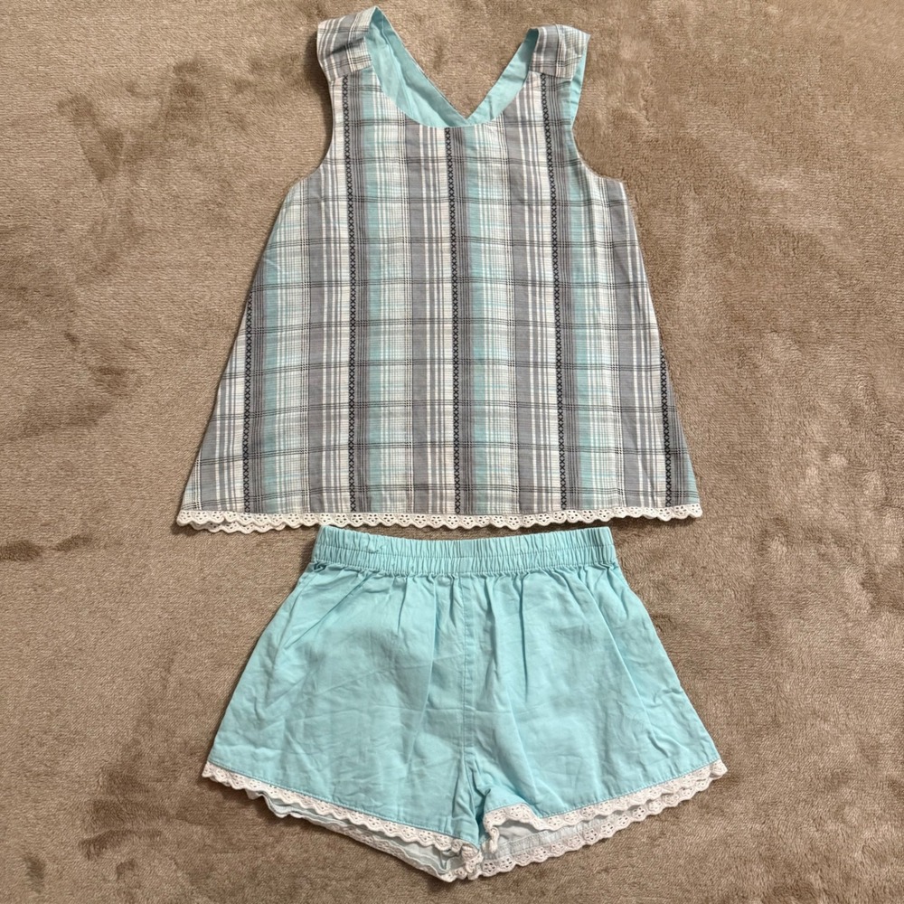 Well Dressed Wolf Girls Aqua Plaid Cross Back Top and Shorts Set 4T Eyelet Lace